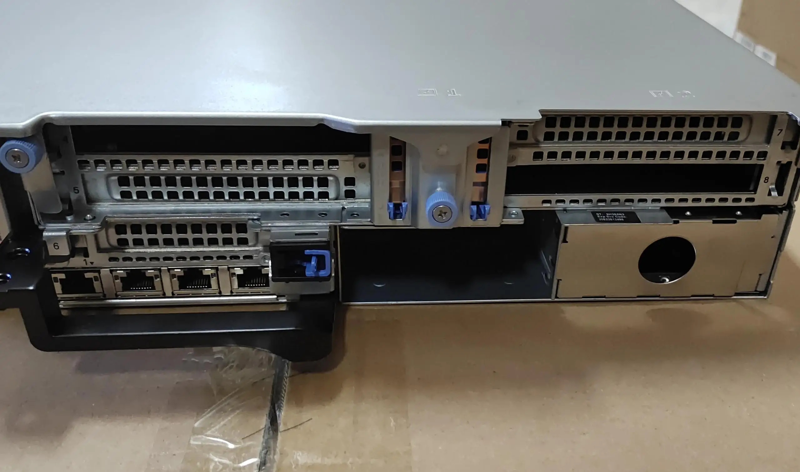 New and Original Dells R7920 Rack Graphics Workstation R7920 8LFF Intel Xeon Silver 4214 16GB 1600W 2U Rack Workstation