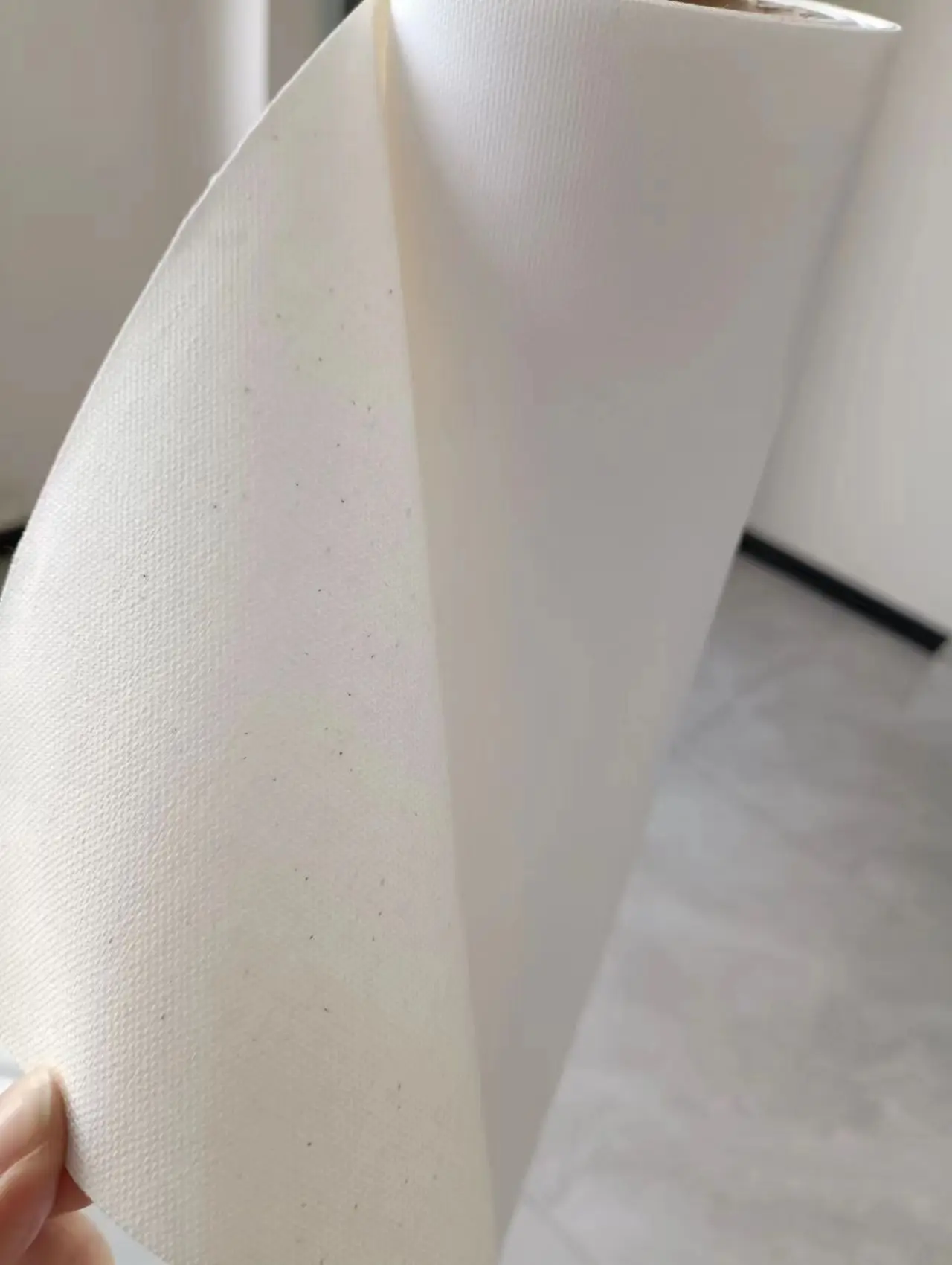 Favourable Waterproof Coated Artist Printable 300g Glossy Poly-cotton Canvas Roll For Inkjet Print For Decorate