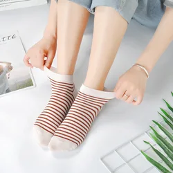 Hot Sale Vintage Socks Women Logo Red And White Stripe Slipper Socks For Women