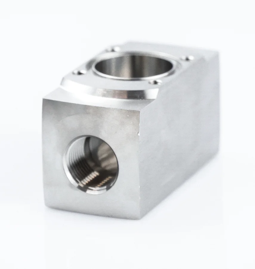 Соленоидный клапан из нержавеющей стали CNC Прецизионные поворотные компоненты из нержавеющей стали от китайского производителя