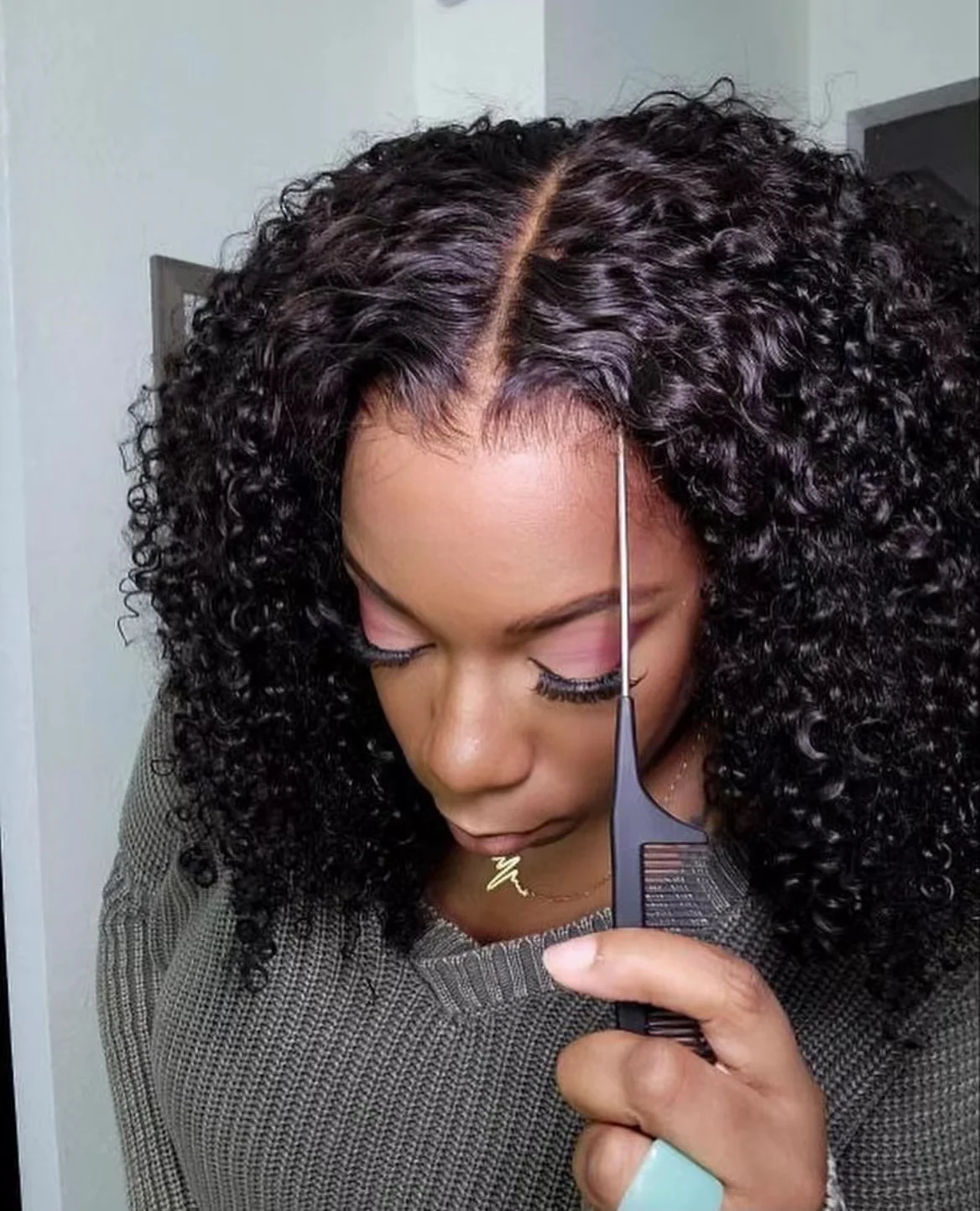 Wholesale 20 inch virgin natural human hair wigs cheaper brazilian full lace wigs with bangs for white women