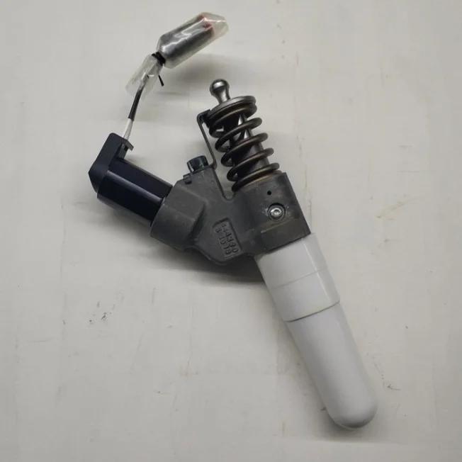 Zoomlion 360 rotary drilling rig. Cummins QSM11-C400 original factory injector 4903319