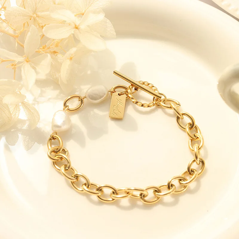 Jewelry Square Brand Simple Fresh Water Pearl Gold Christmas Bracelet Female Titanium Steel Hand Jewelry wholesale