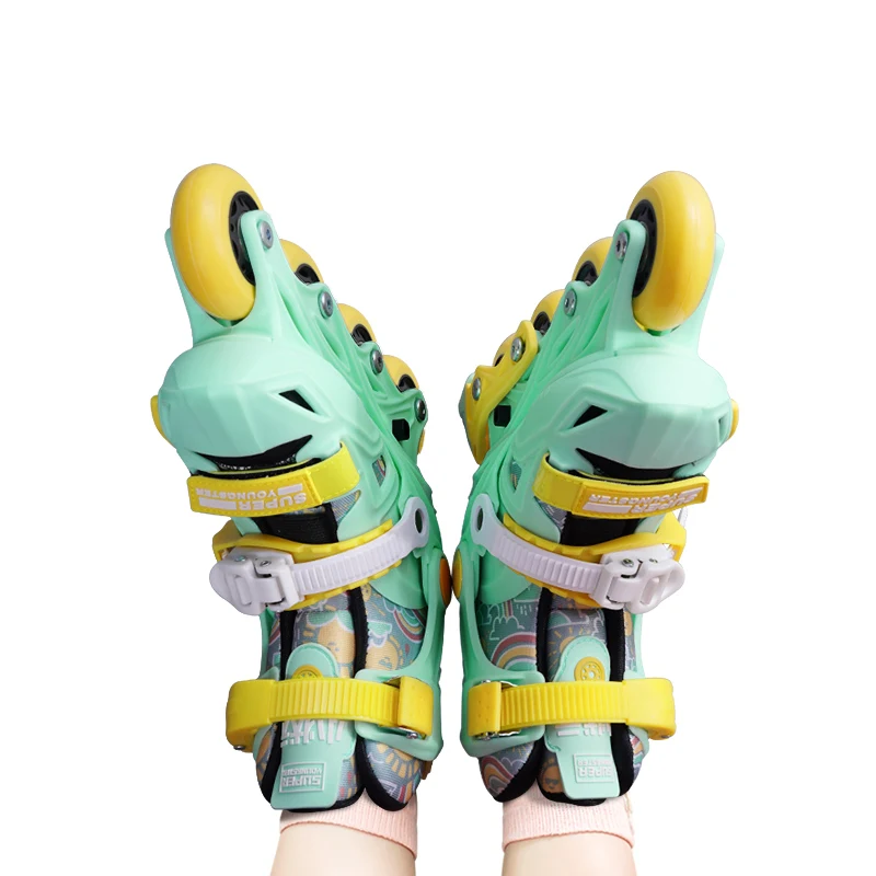 New Design Wholesale Adjustable Size Sport Inline Speed Skates And Flashing Roller Skate for for Public