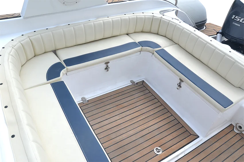 China Rilaxy 9.6 m luxury cabin cruiser rib boat Yacht with top speed of 62 knots