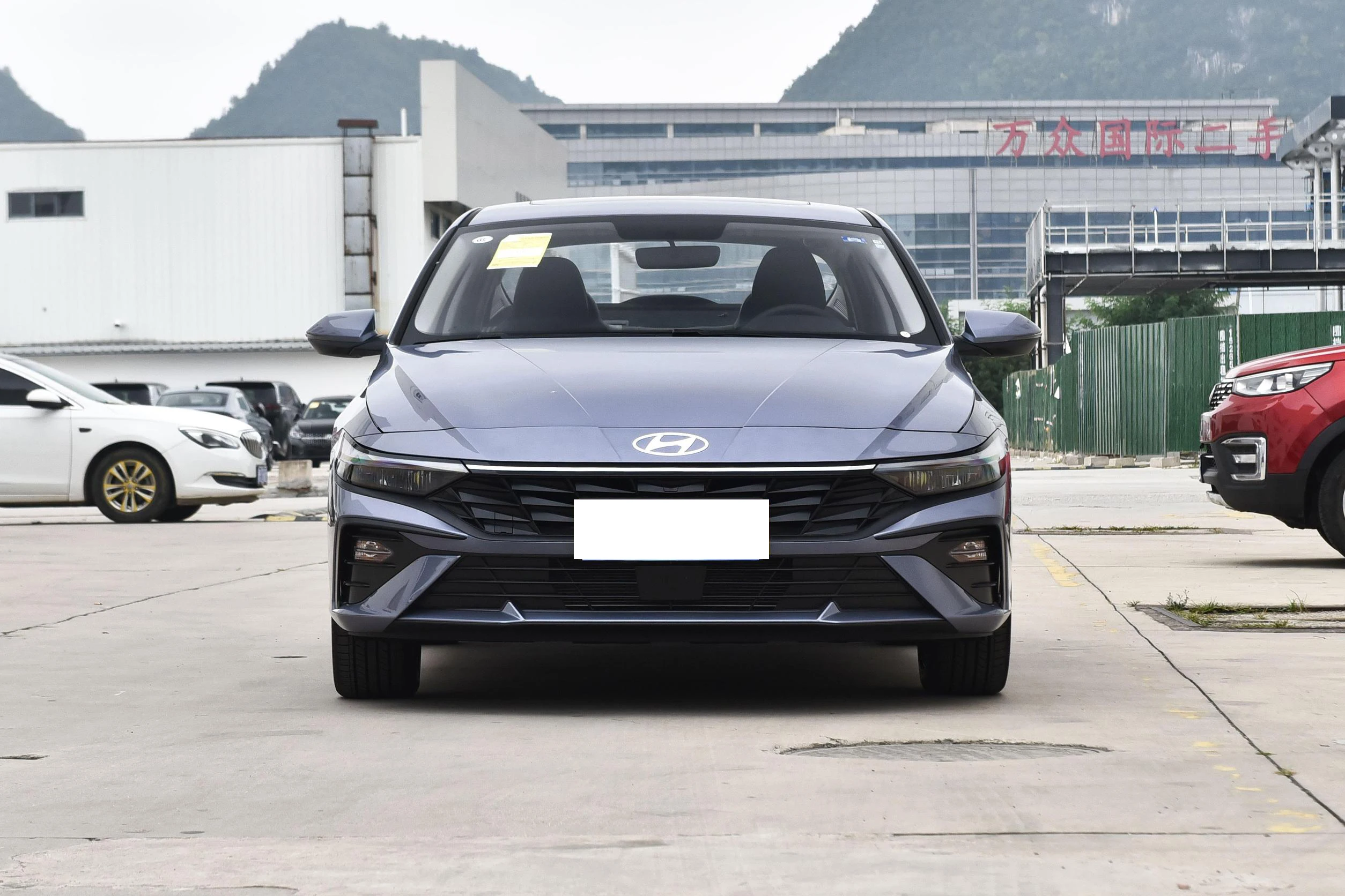 Заводская цена Hyundai Elantra 2023 Подержанный автомобиль Бензиновый Автоматический подержанные автомобили на экспорт
