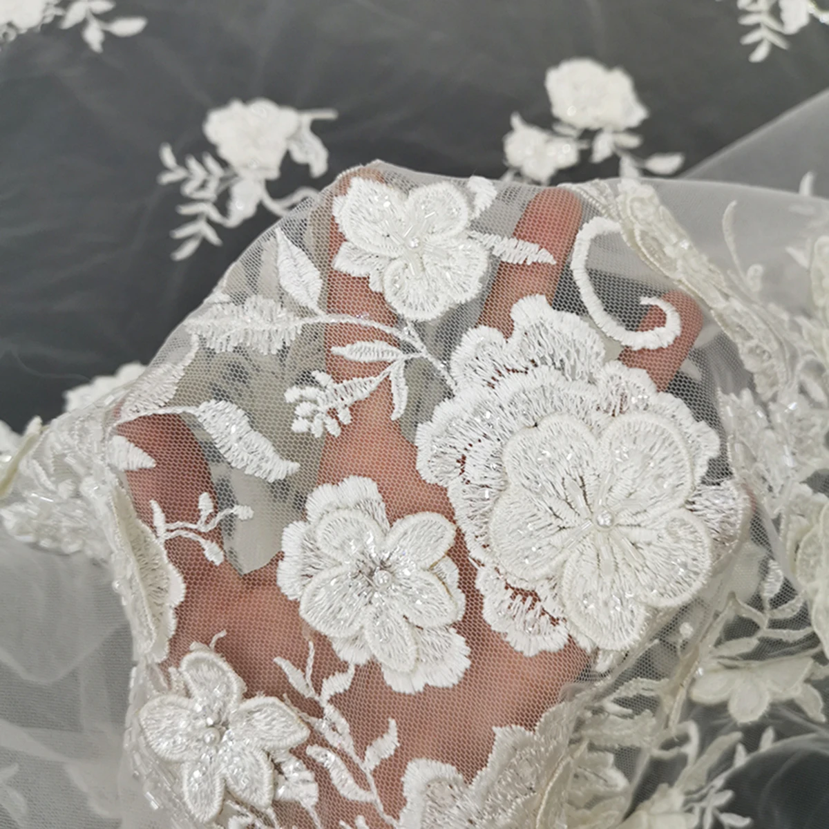 Good Quality African Floral Design White Bridal Embroidery Beaded Tulle Mesh 3D Flower Elegant Wedding Dress Crystal Lace Fabric