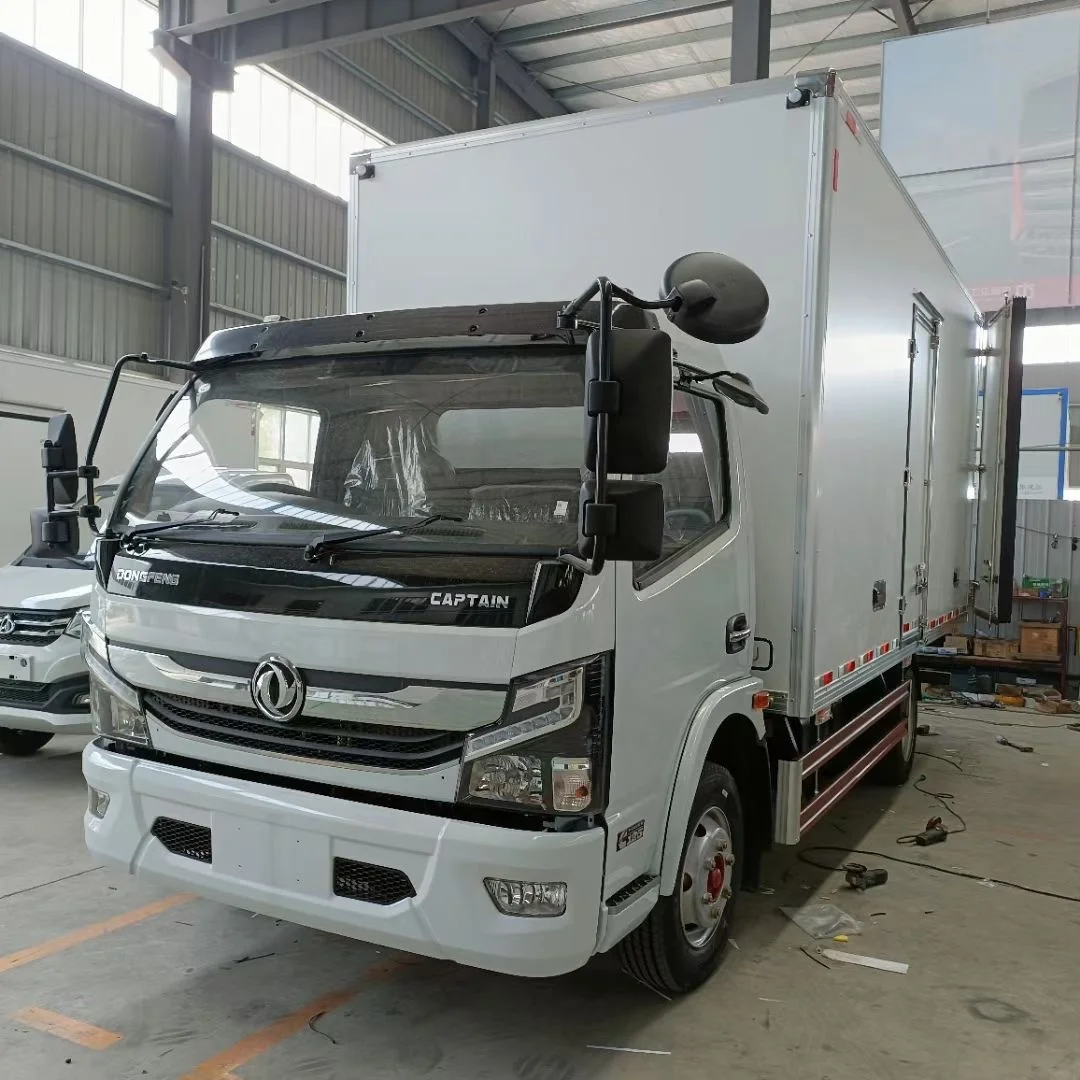 refined Chinamade 4Tons dongfeng reefer van box truck for Philippines Euro 4 diesel small new THERMO KING refrigerated truck