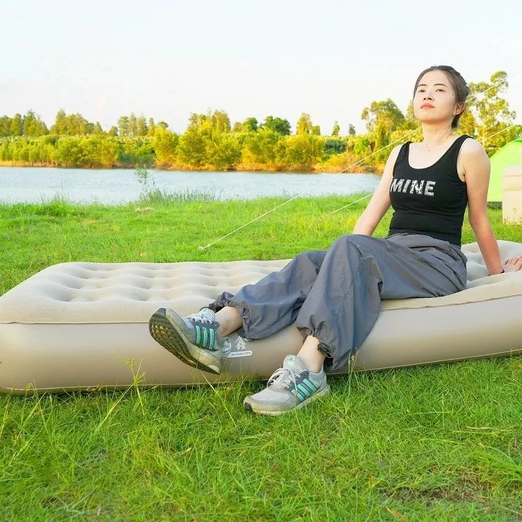 One Button Pneumatic Outdoor Portable High Bed Air Mattress, Automatic Built-in Pump, Comfortable and Durable Camping Air Bed