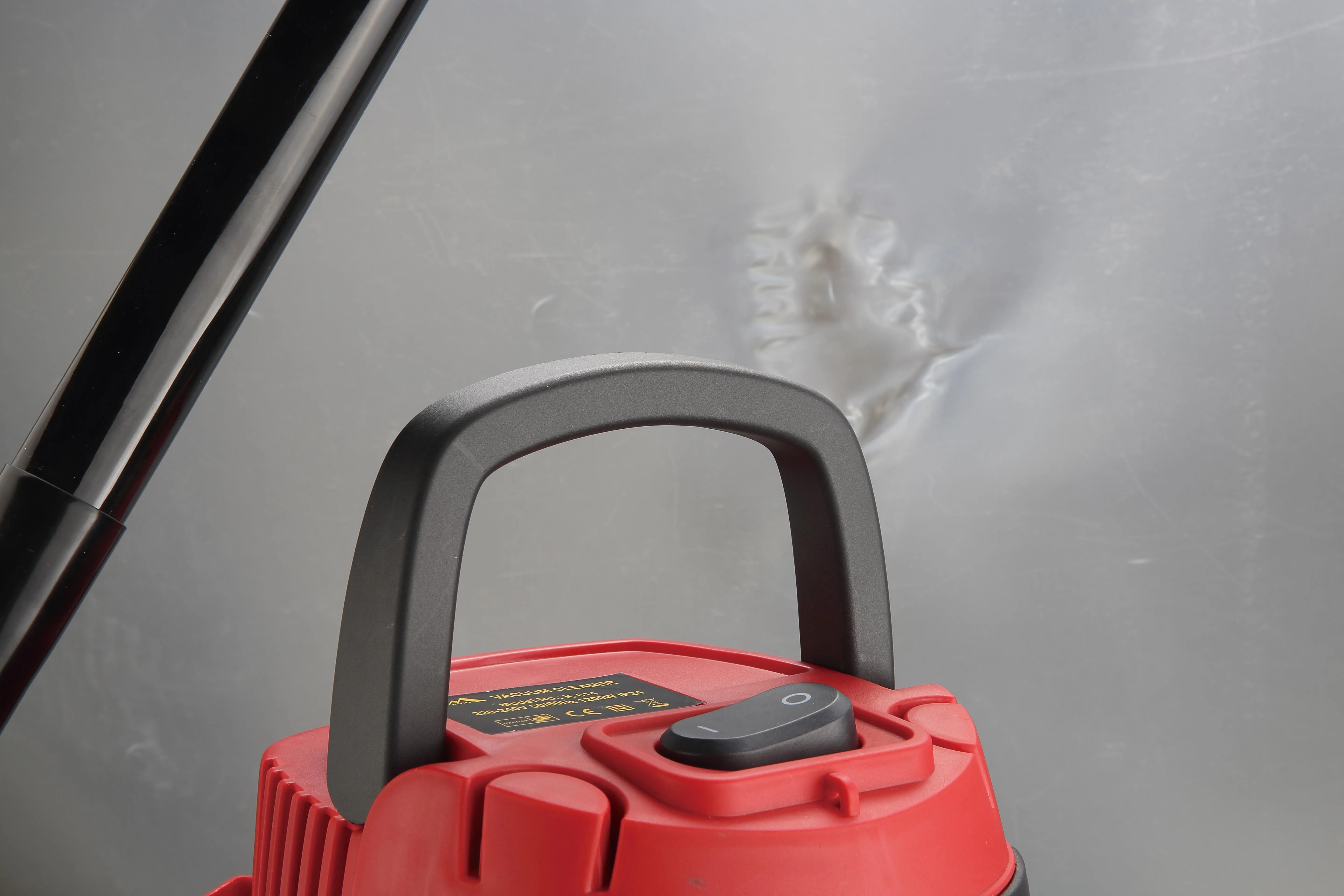 800W/1200W Electric Drum Wet and Dry Hoover Vacuum Cleaners Cyclone Technology with Blower Function Metal Tank Color Box