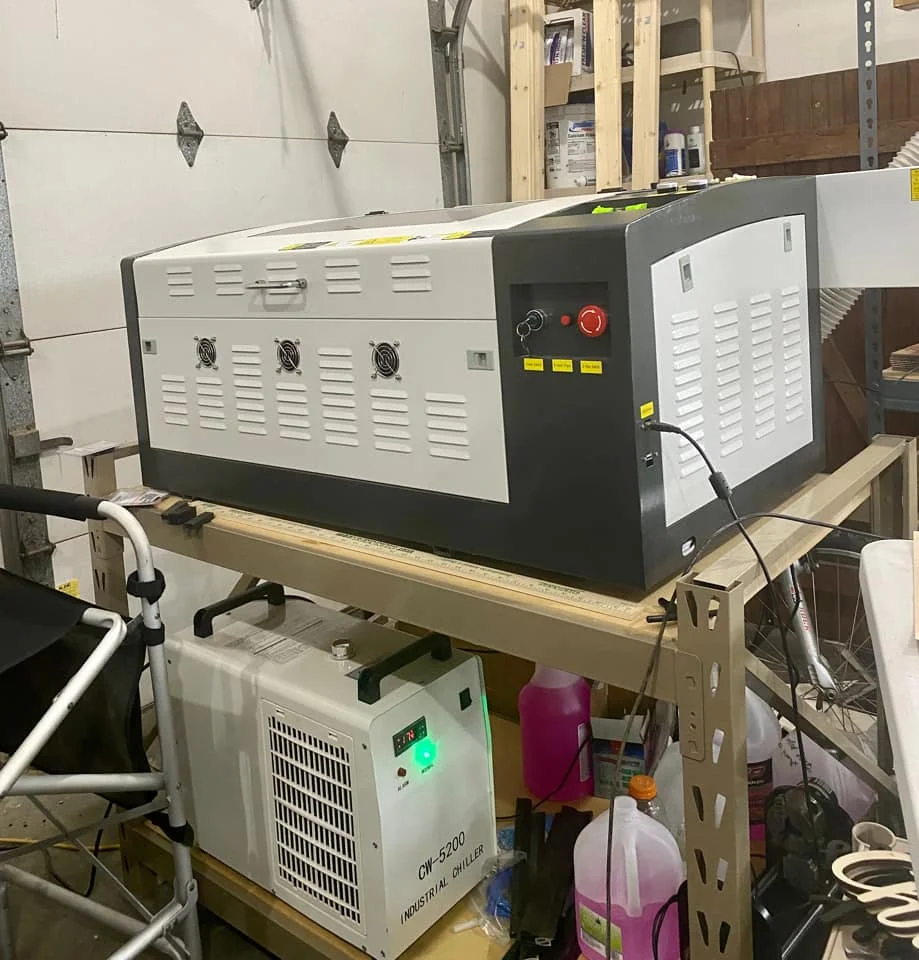 HT460 Gantry Type Laser Engraving and Cutting Machine for Restaurant Diverse No-Metal Materials Crystal Supports DST Format