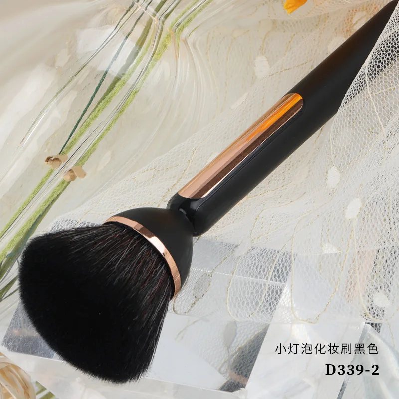 2023 Hot Sell Big Round Head Nail Brush Duster Makeup Supplies Brushes