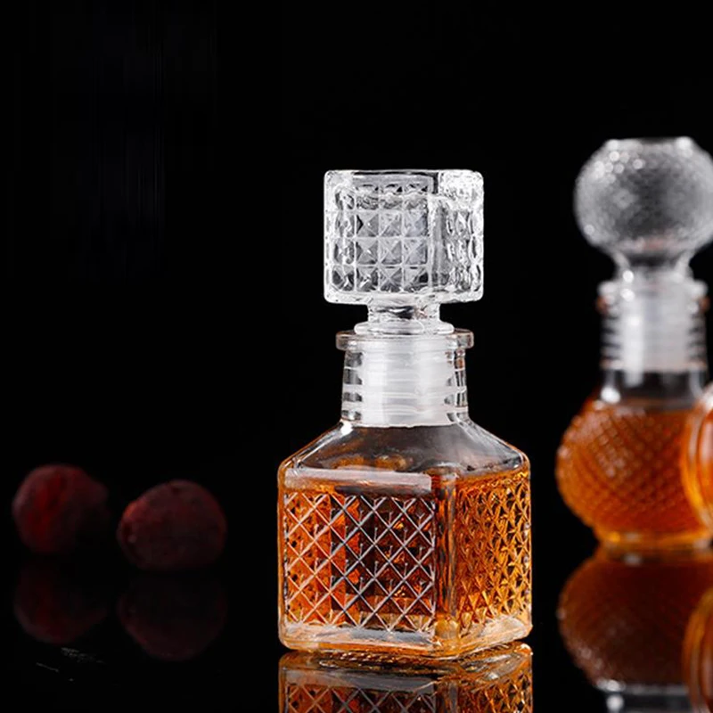 Small Empty Spirit Whisky Wine Bottle 50ml Mini Glass Alcohol Liquor Bottles With Screw Cap