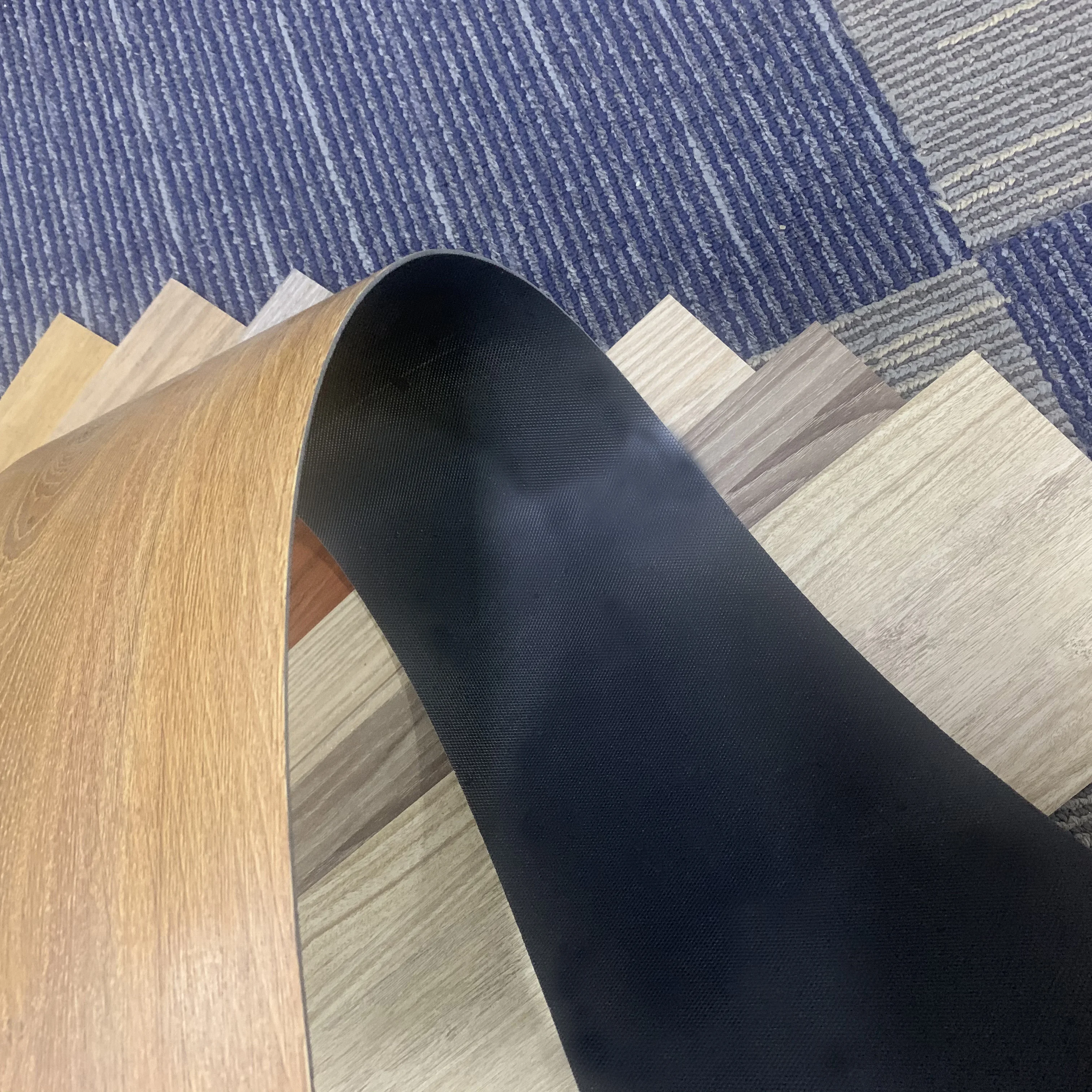 cheap click lock waterproof pvc vinyl plank plastic flooring tiles