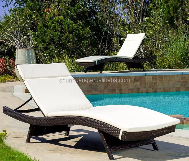 Waterproof outdoor swimming pool sun lounger rattan beach chair in hot sale
