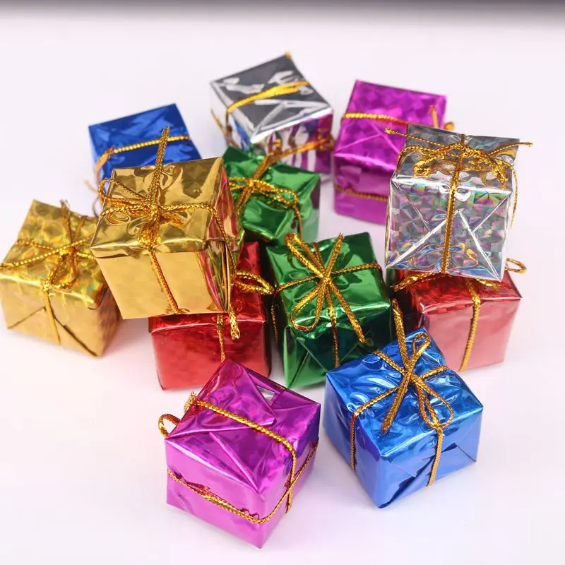 2-12pcs/lot 2.5-8cm Xmas Ornaments Pendants Christmas Tree Hanging Mini Square Foam Gift Box Decoration Kids Play (Random Color)
