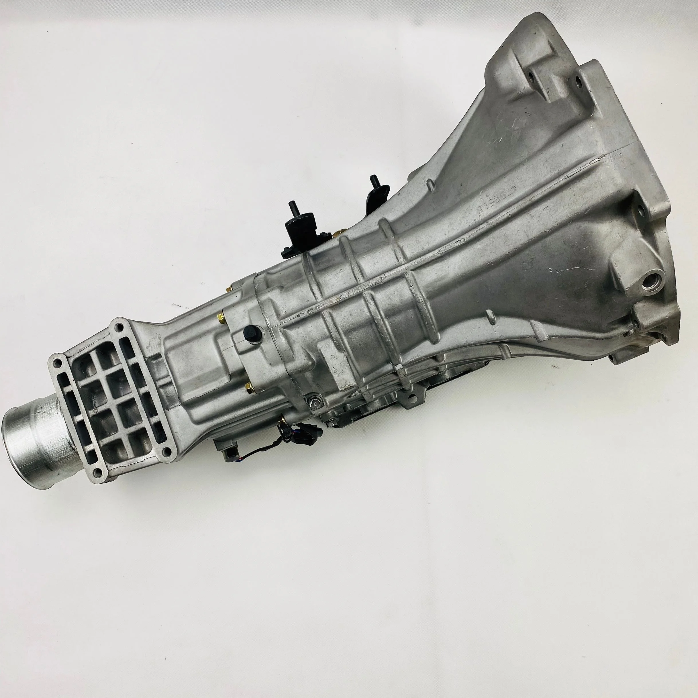 Перестроенная коробка передач для Hyundai H100 и Mistubishi L300 4D56 4x2