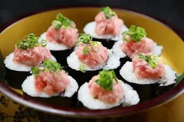 Japanese food sea sushi sashimi minced raw tuna seafood frozen importers for gunkanmaki