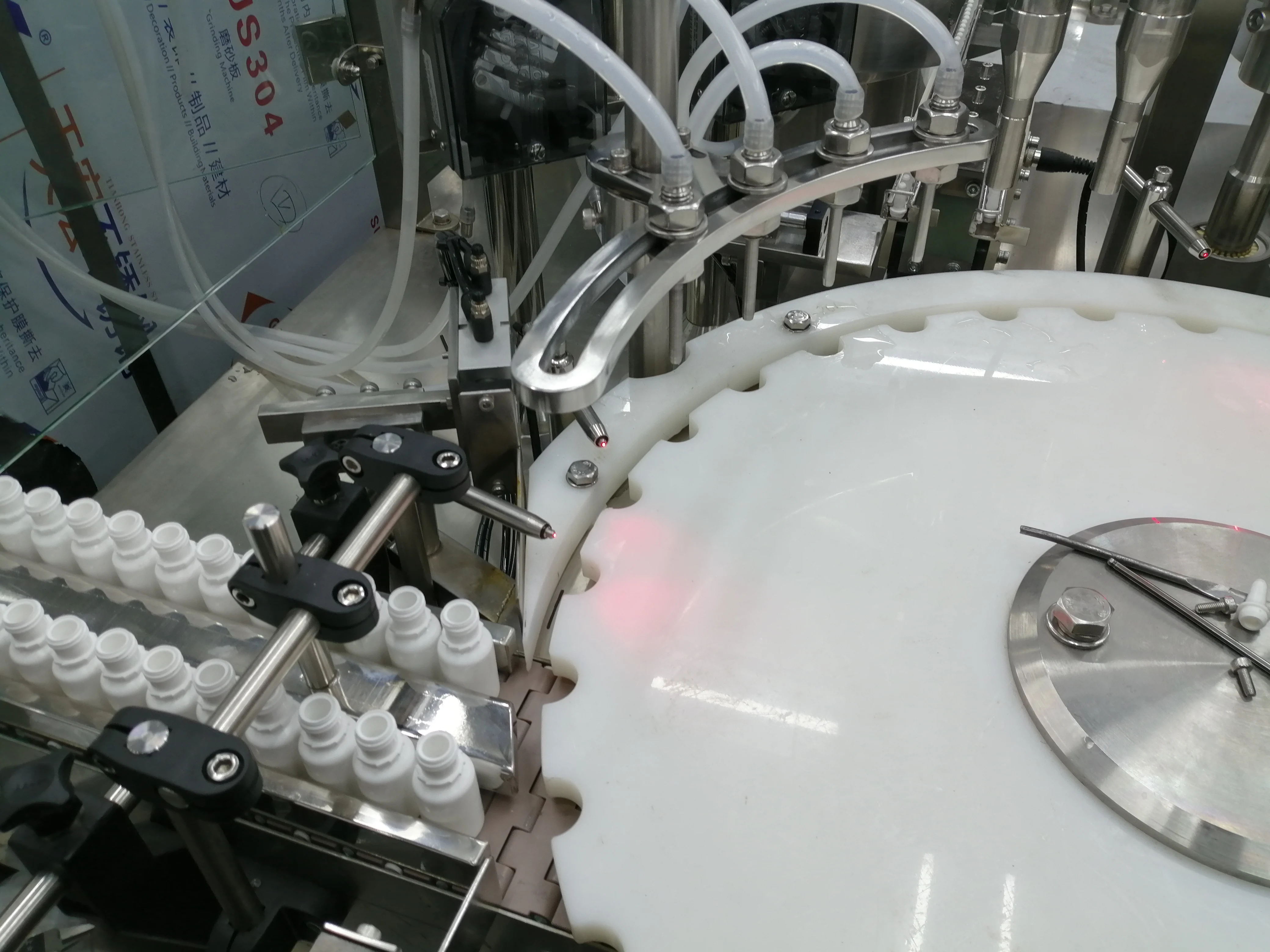 Manufacture Vial Perfume Full Automatic Filling Machine for 20ml   Automatic Filling capping machine for glass bottle