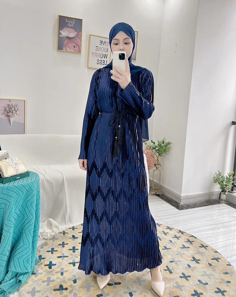 Hot Sale Elegant Maxi Dress Ladies Muslim Pleated Women Long Dress Abaya Women Muslim Dress Dubai