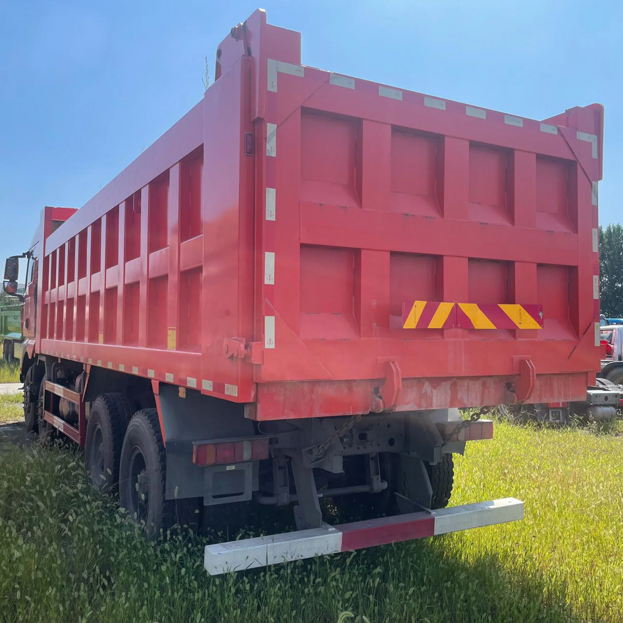 Factory Price SITRAK G7W 30T Tractor Truck New Deep Box Dump Truck With Tarp Designed For Tipping Garbage