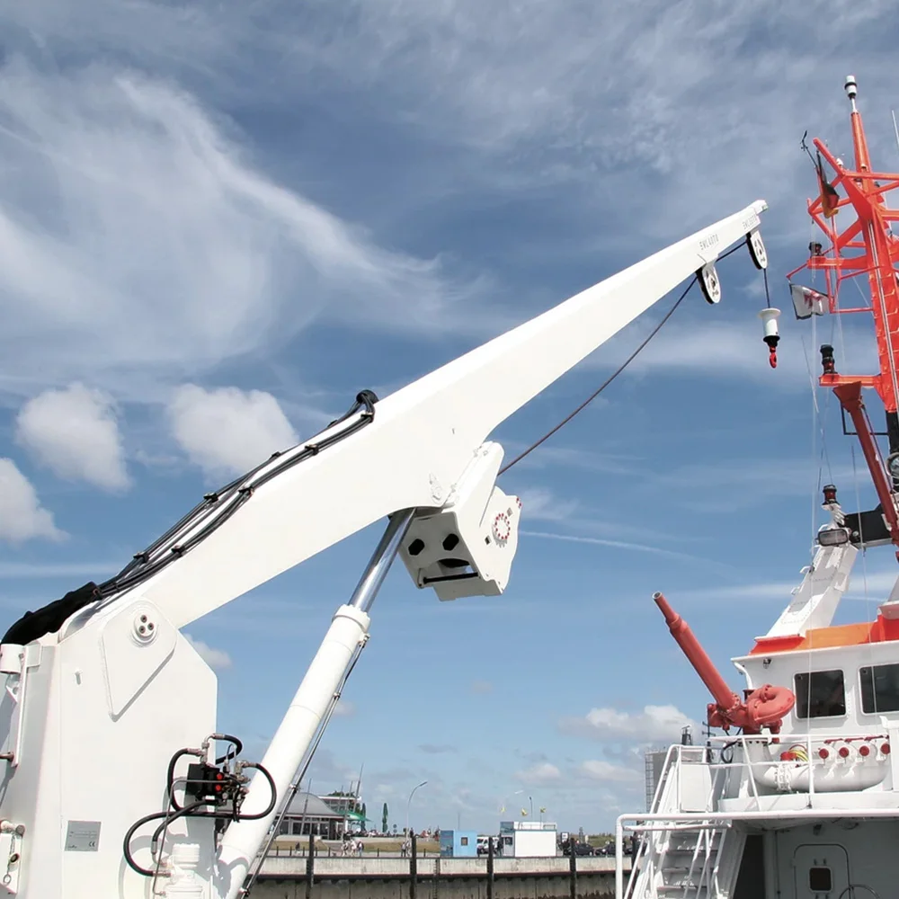 Professional design carry deck industrial crane 5ton deck crane