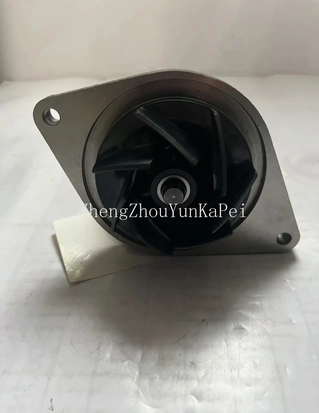 Dongfeng cummins насос резервуар для хранения 4891252 горячей воды откачка холодной