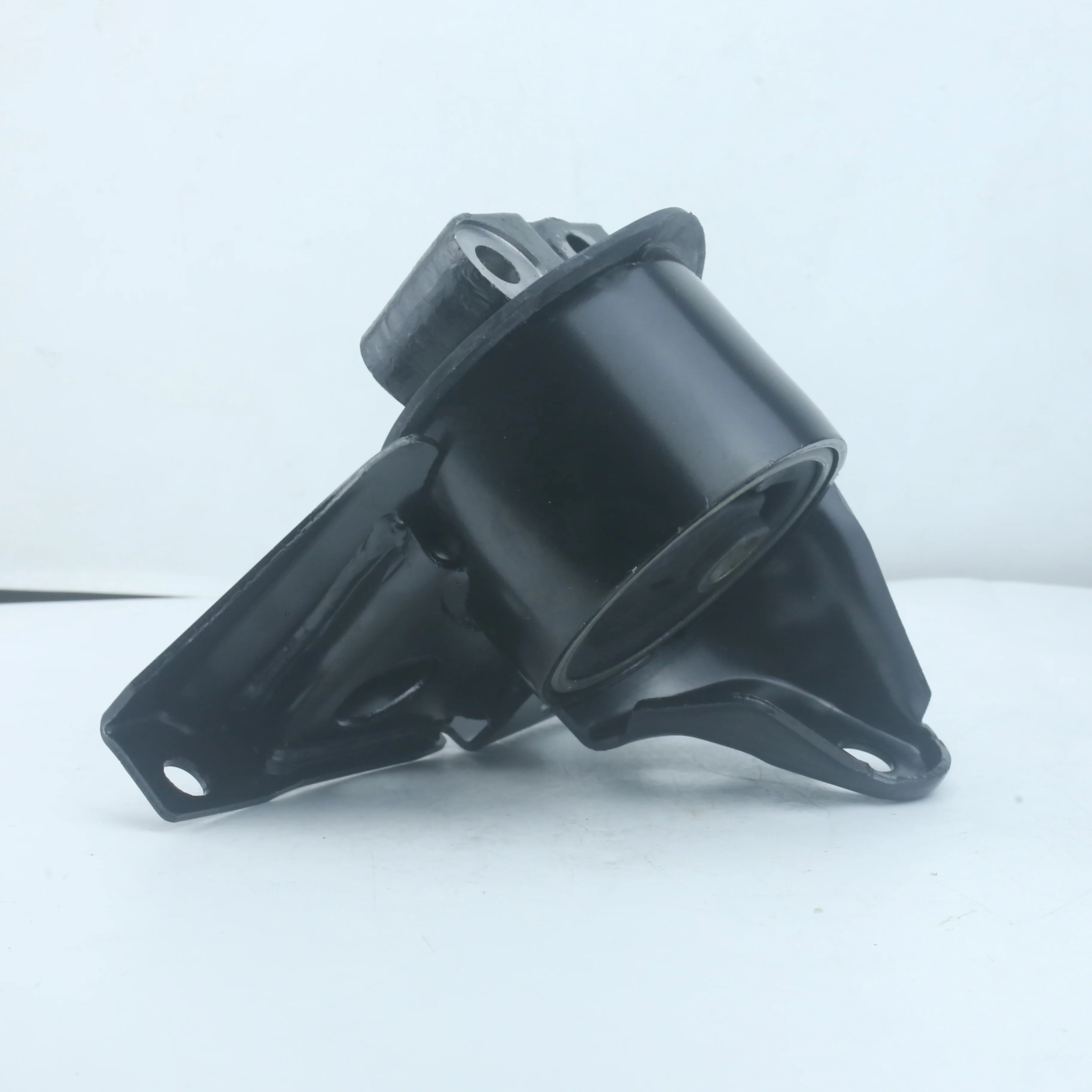 Автозапчасти правое крепление двигателя для Nissan Serana C24 1999-2004 Presage U30 1998-2003 Bassara JU30 1999-2003 11210-CX00A