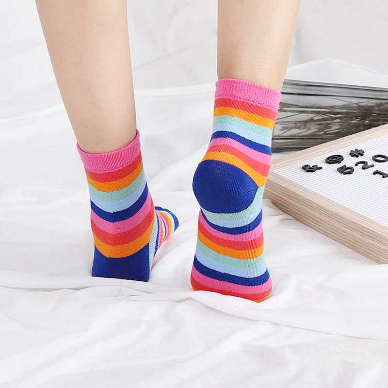 China Manufacturer Design Knitted Spring Athletic Socks Fashion Cotton Socks Women