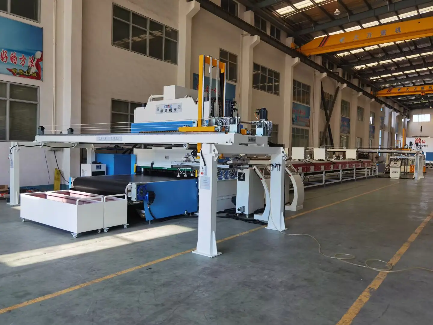 Full automatic WPC SPC floor cutting  line