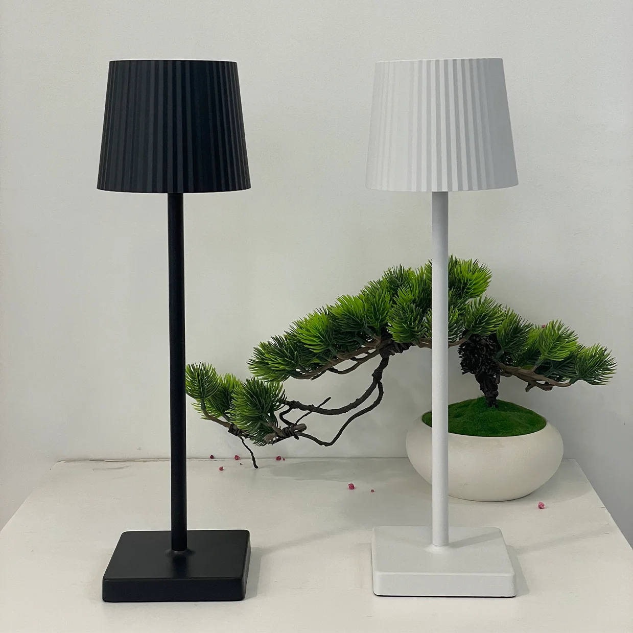 Cordless Desk Hotel Aluminium Modern Design Nordic Led Table Lamps Restaurant Rechargeable Battery Bar Hotel Portable Light