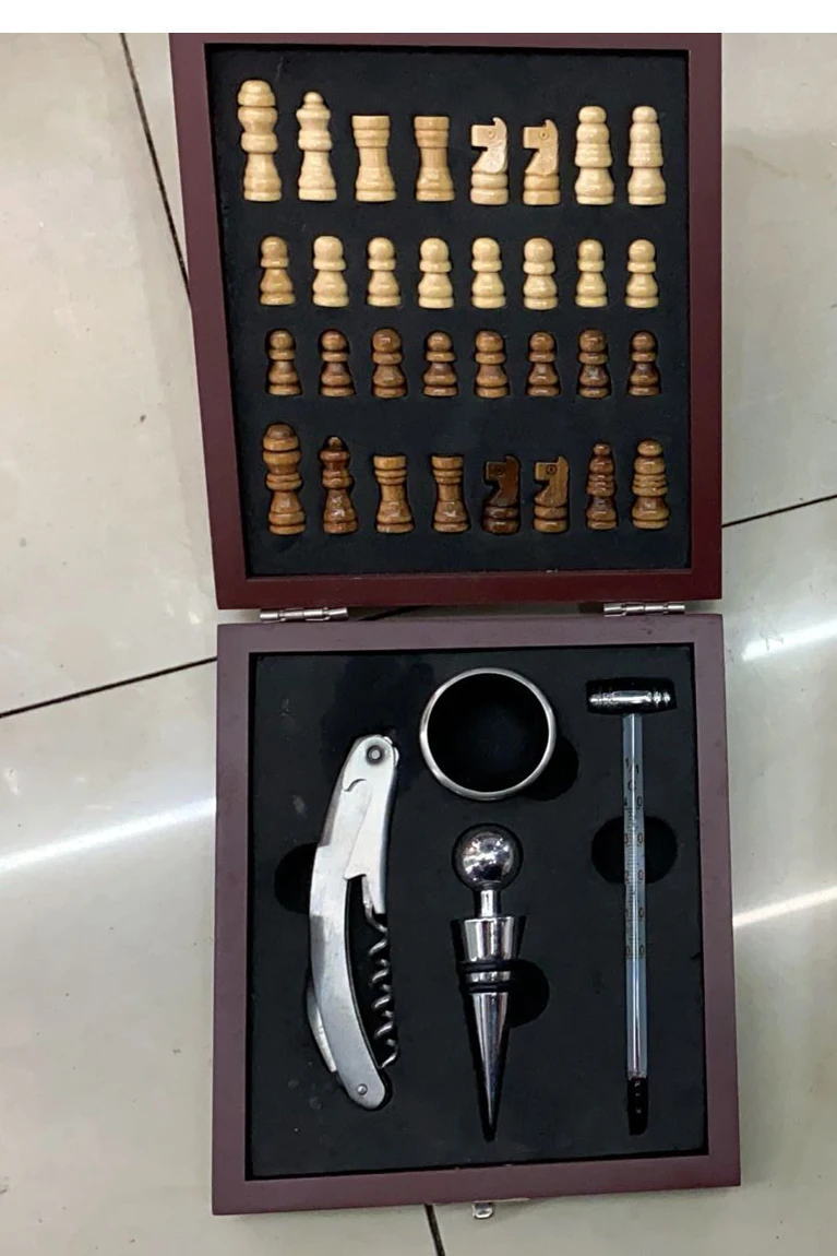 K0428-4w Wooden Box With International Chess Wine Tools Set