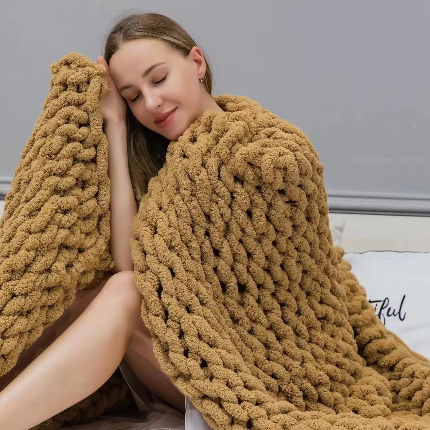 Luxury Natural Super Thick warm Comfort non-shedding woven roving Chenille blanket