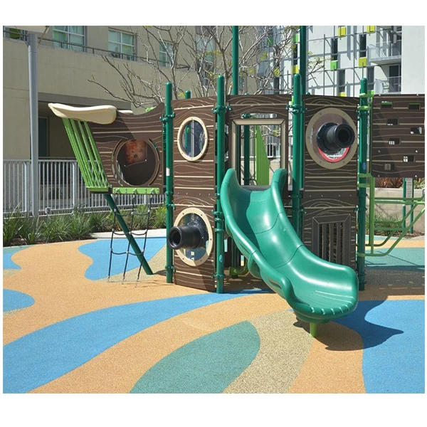 EPDM крошка резиновая влажная поверхность