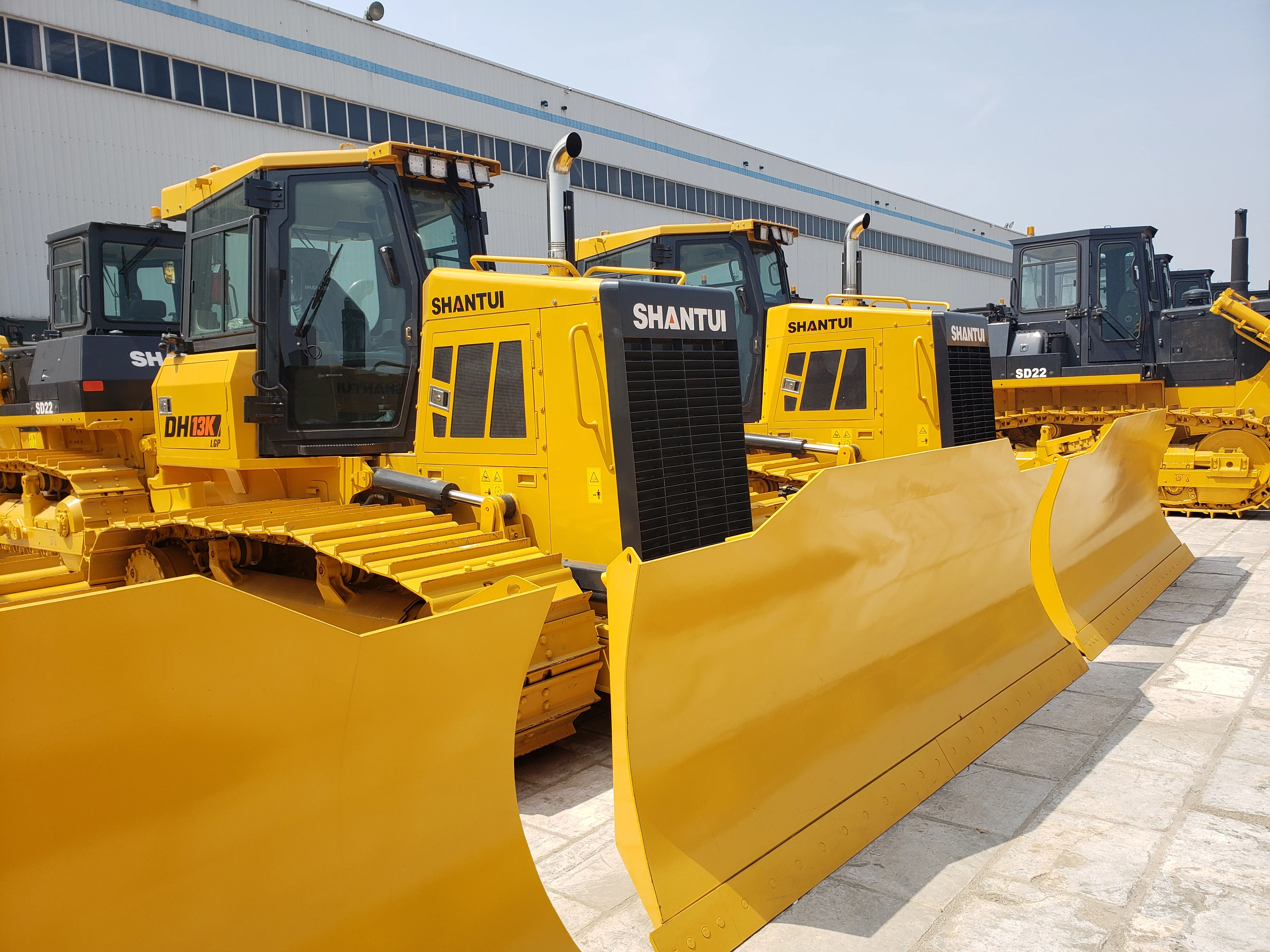 Китайский Топ 130hp мини гусеничный бульдозер пульт дистанционного управления Dh13k