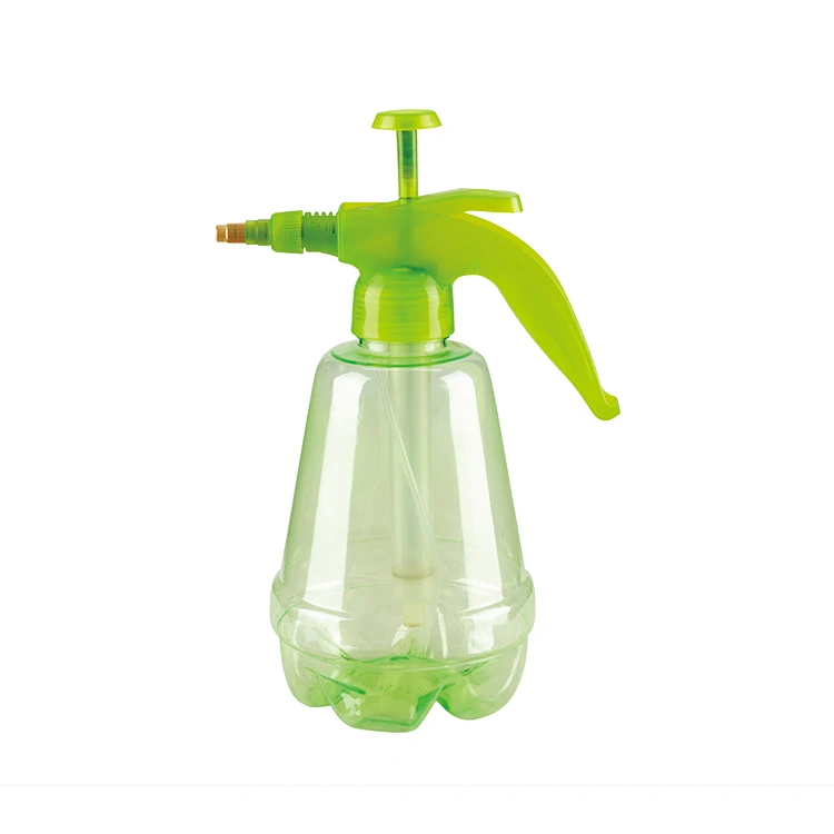 Plastic 2 liter garden manual water sprayer bottle