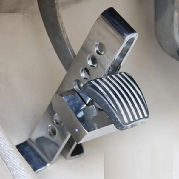 Universal Automobile clutch lock steering wheel automobile anti-theft lock clutch brake oil door lock