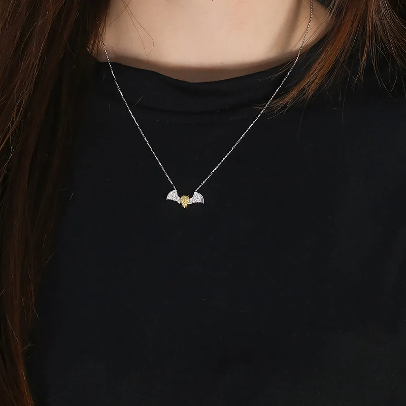 18k Real Gold Jewelry Pawnable Natural Yellow Diamond and White Diamond Bat Pendant Best Friend Necklaces