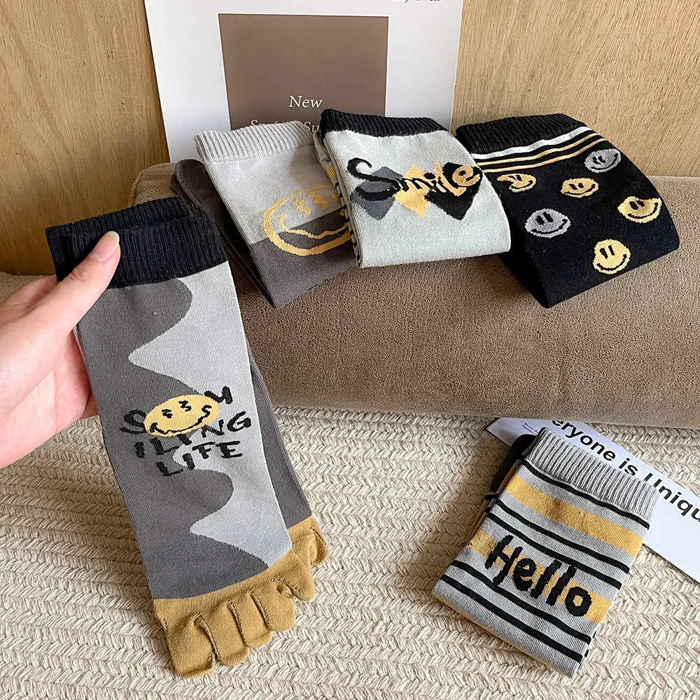 Wholesale Cotton Sport Running Men Premium Five Finger Socks Cotton Leisure Breathable Ankle letter Colour Sports Toe Socks