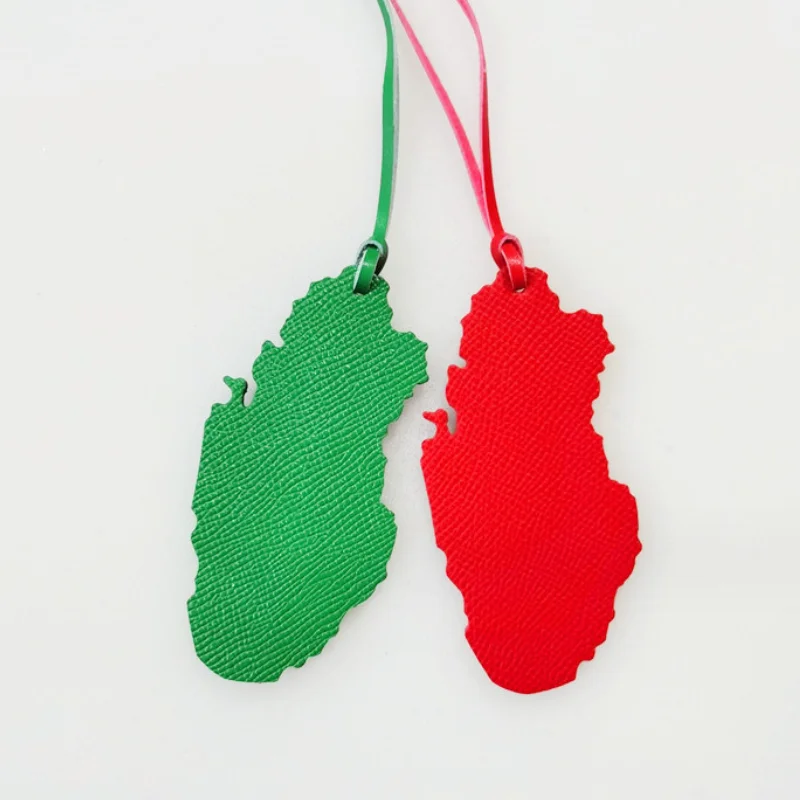 Qatar Map Bag Pendant Wholesale Custom Made Genuine Natural Leather Qatar Map Keychain Ladies Backpack Pendant Bag Charm