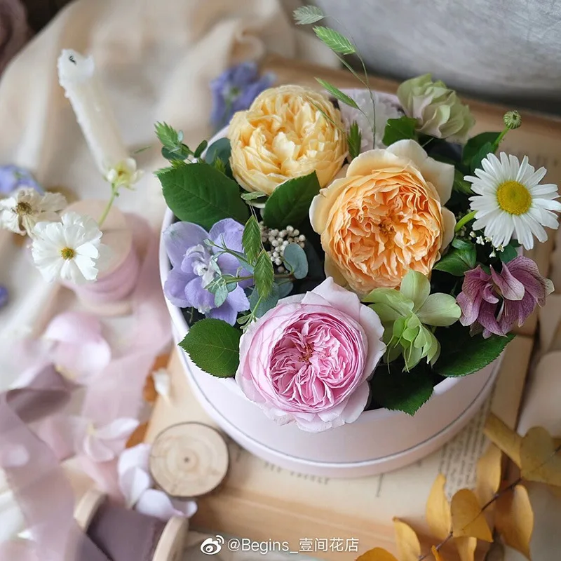 New design high quality fashion round flower gift box korean plain color flower box round luxury