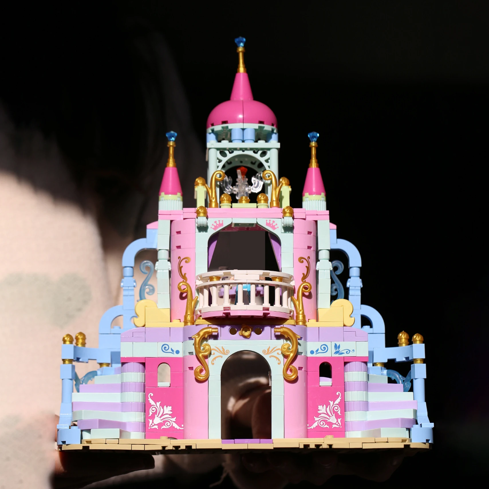 540pcs Particle Bricks Castle Building Blocks Fairy Tales Romantic Princess Prince Wedding Castle Self-assembly Building Bricks