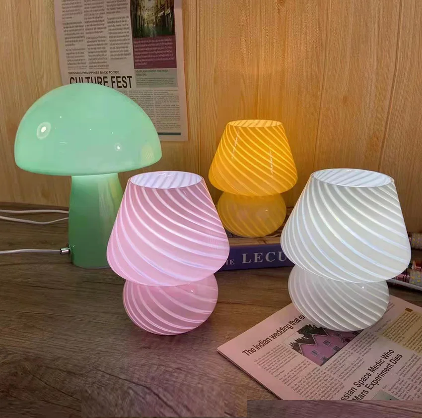 VINTAGE GLASS MUSHROOM DESK LAMP, ITALY, 1970S