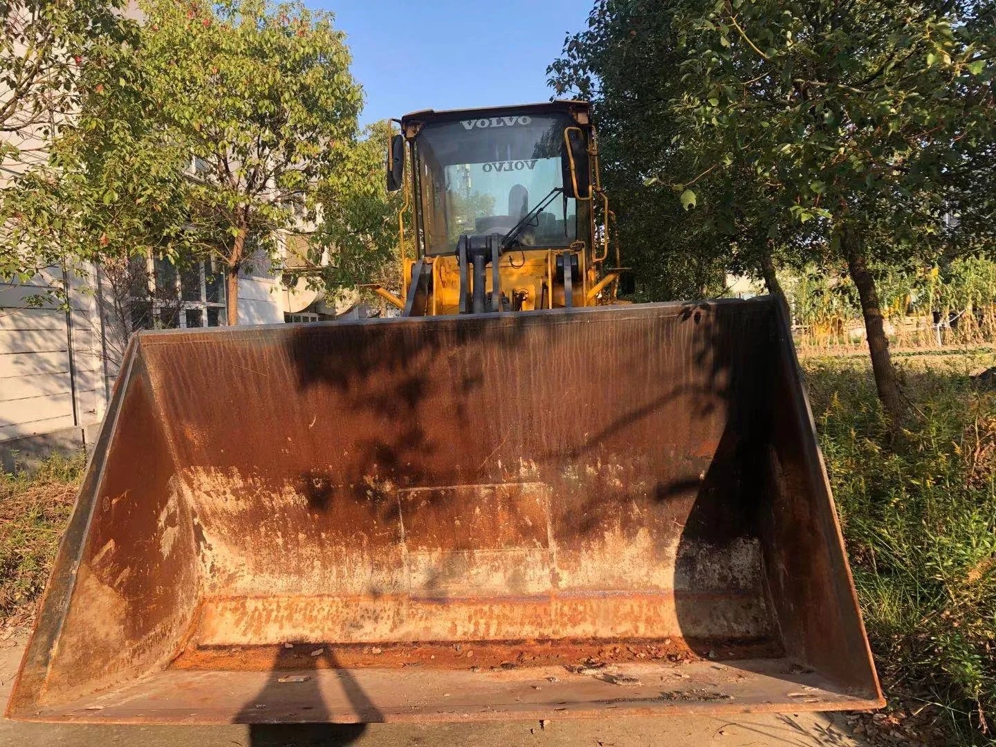 Used CE Certificate Hydraulic 12 Ton 2.3 M3 Bucket Strong Power Volvoo L70E Wheel Loader in Stock for Sale