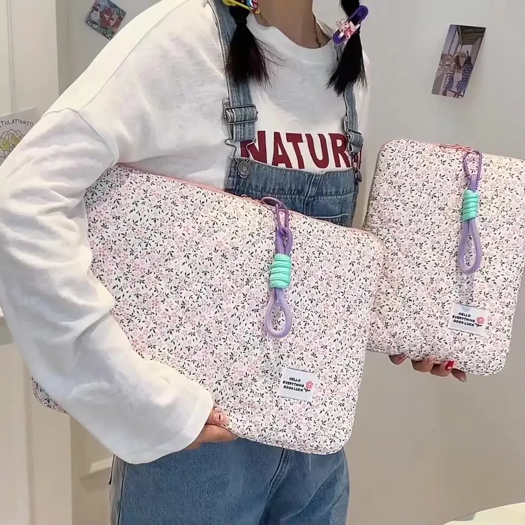 Custom Laptop Sleeve Soft Quilted Puffer Laptop Protector Portable Sling Hook Strap Laptop Bag with Cute Floral Print for Girls