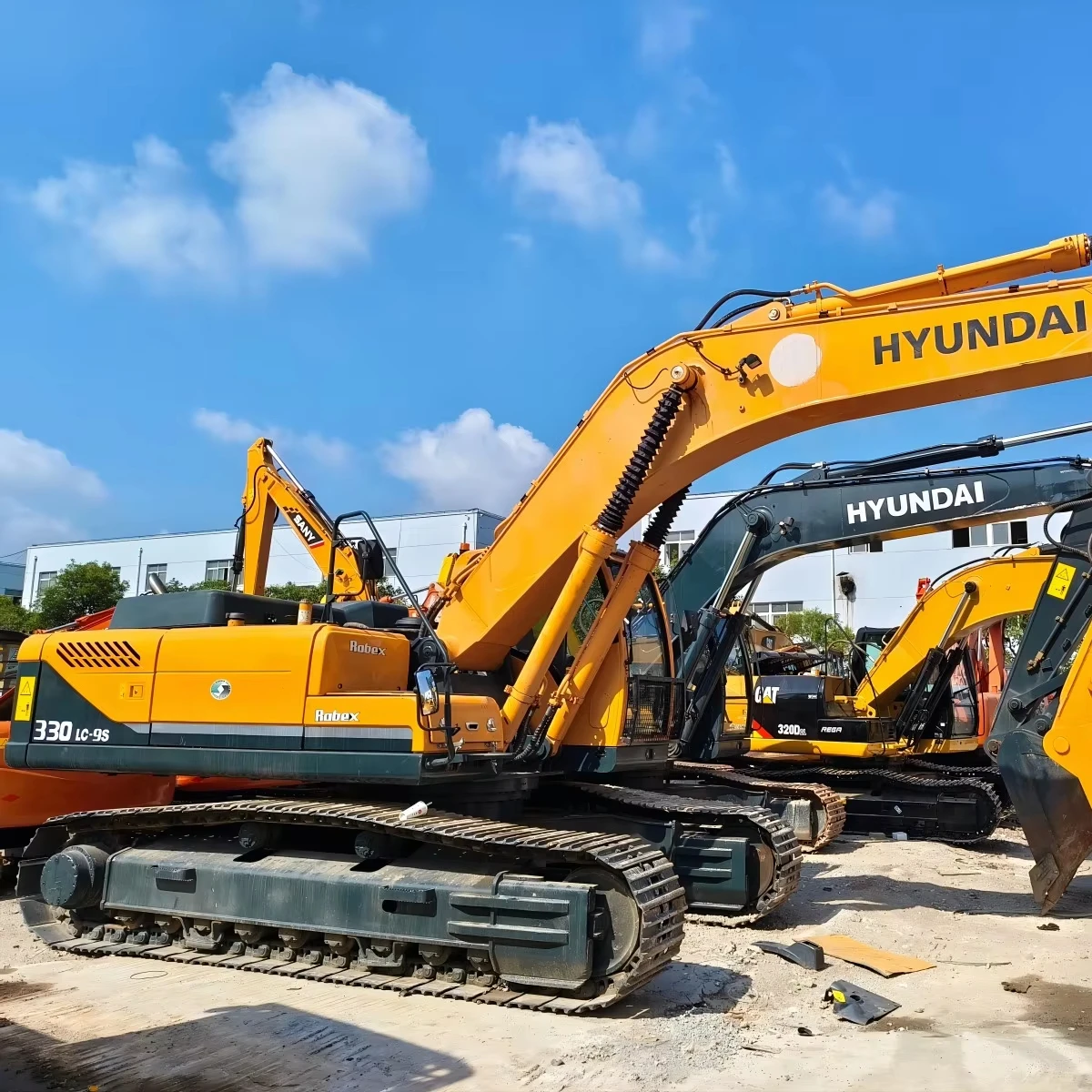 High Quality used hyundai 330 excavator with free parts factory price hyundai 330 305 225 220 210 80 ready to ship