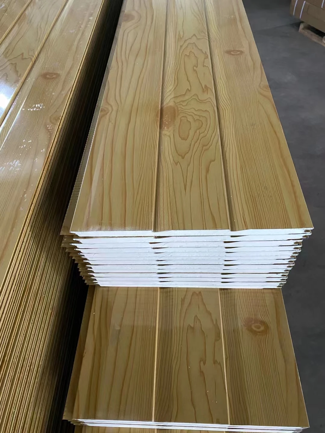 16mm Metal Siding High Quality Exterior Sandwich Wall Panel Hotel Decorative Material Wallpaper