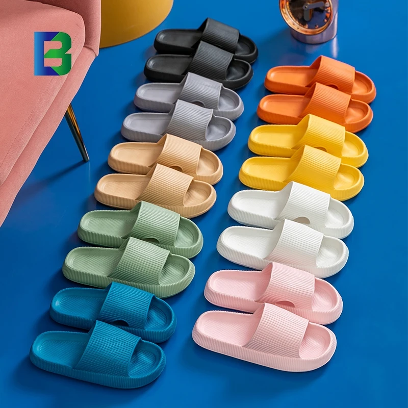 Manufacturers wholesale cheap indoor bath home leisure comfortable stepping on shit feeling men and women slippers