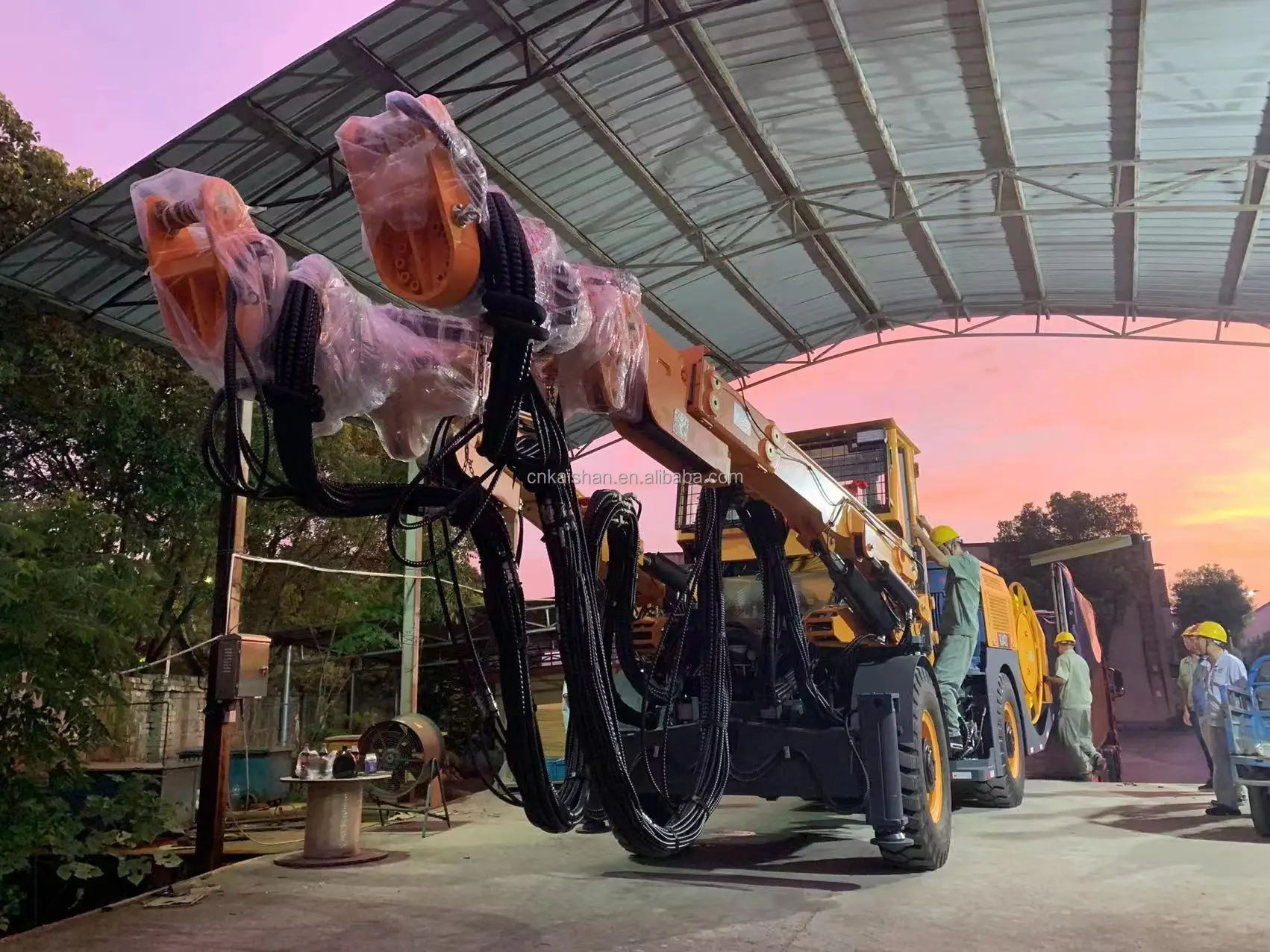 KJ311 mining full hydraulic single boom tunnel underground drilling jumbo mobile drilling rig jumbo mining project For Sale