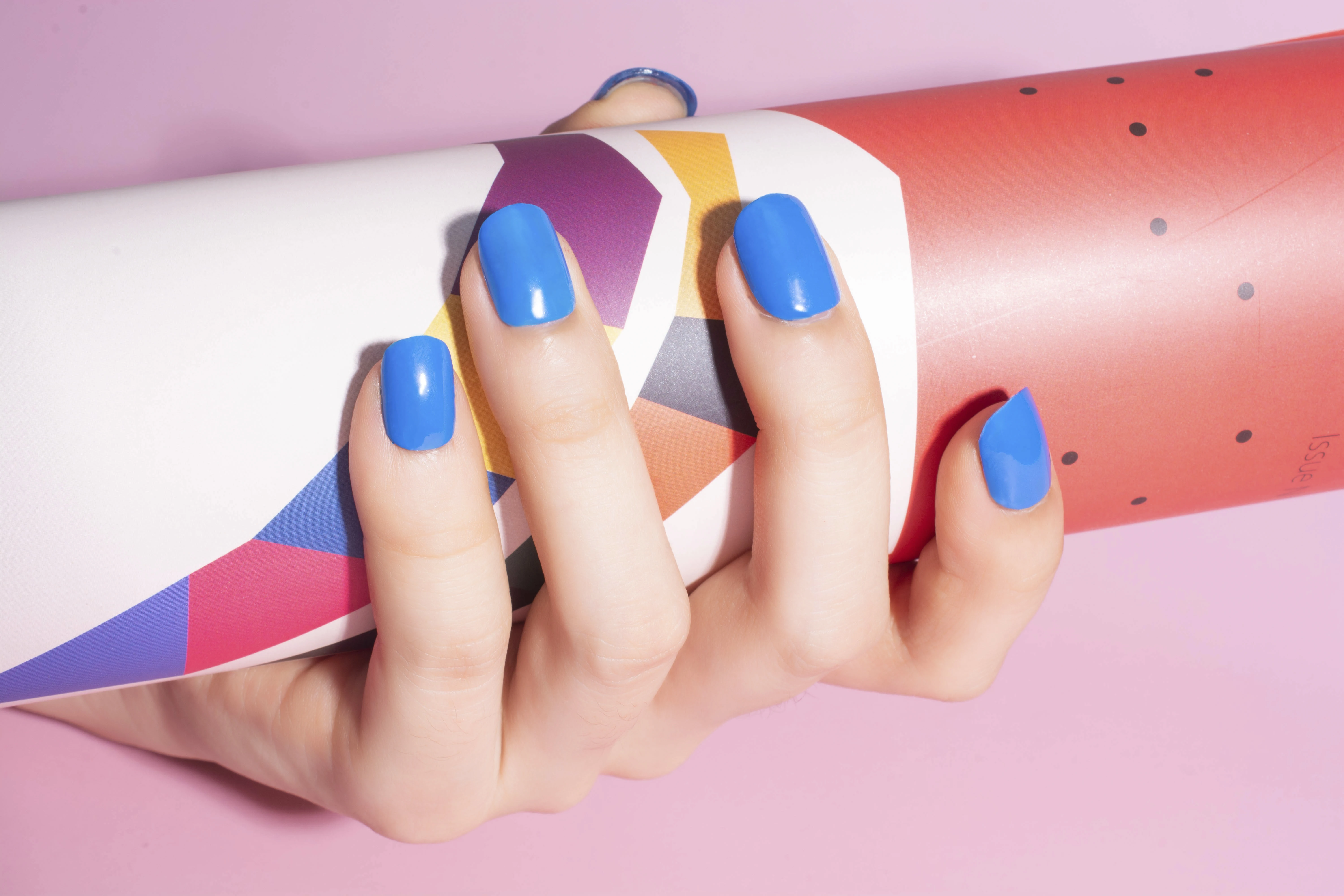 2020 Summer Hot Sale Cute Dry Fast No Peel off Nail Lacquer Logo Customized Private Label Top Selling Nail Polish